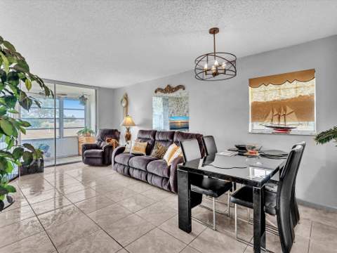 9041 Sunrise Lakes Boulevard #113, Sunrise FL - photo 8 of 50