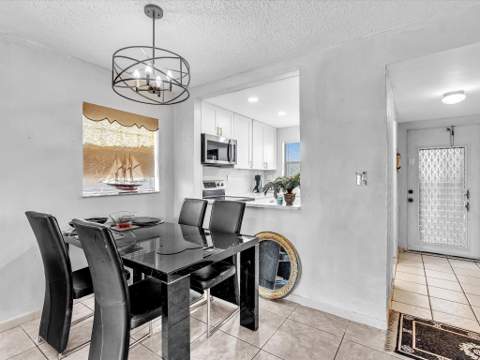 9041 Sunrise Lakes Boulevard #113, Sunrise FL - photo 9 of 50