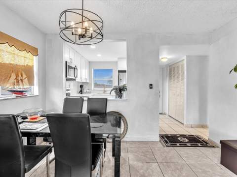 9041 Sunrise Lakes Boulevard #113, Sunrise FL - photo 11 of 50