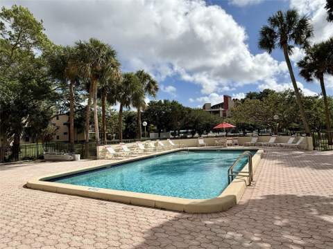 2304 S Cypress Bend Drive #615, Pompano Beach FL - photo 19 of 30