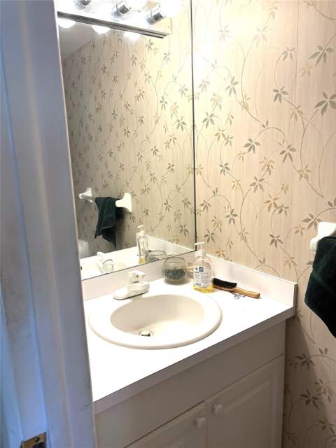 620 Tennis Club Drive #105, Fort Lauderdale FL - photo 14 of 35