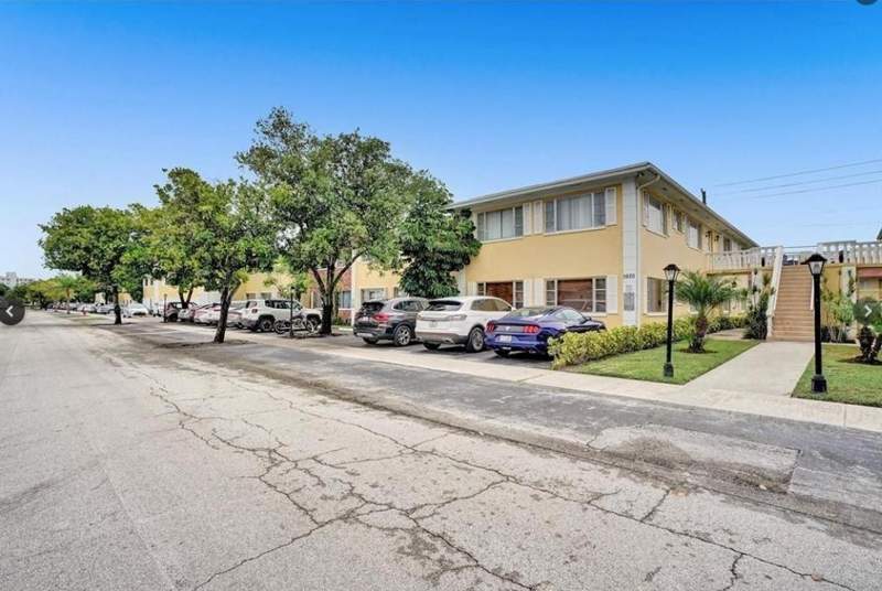 2 bedroom Condominium at 5820 NE 22nd Way #628, Imperial Point Gardens Co, Fort Lauderdale — photo 2