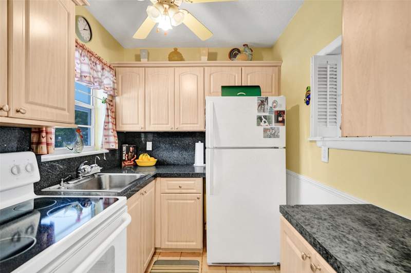 1 bedroom Condominium at 2475 W Golf Boulevard #244, Leisureville Pompano, Pompano Beach — photo 3