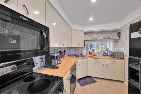 1100 SW 12th Street #108, Fort Lauderdale FL - photo 6 of 21