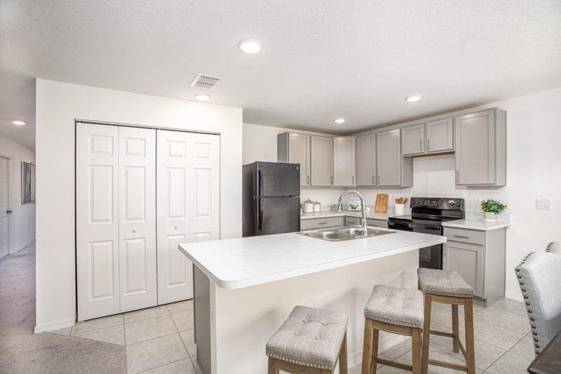 3 bedroom Single Family Residence at 207 SW Aubudon Avenue, Port St Lucie Sec 18, Port St. Lucie — photo 5