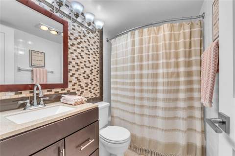 290 Farnham M, Deerfield Beach FL - photo 13 of 44