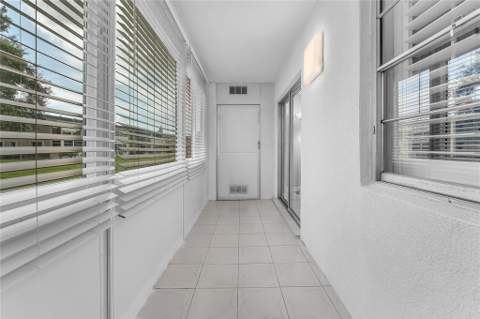 290 Farnham M, Deerfield Beach FL - photo 21 of 44