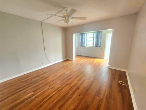2223 Park Lane #105, Hollywood FL - photo 9 of 17
