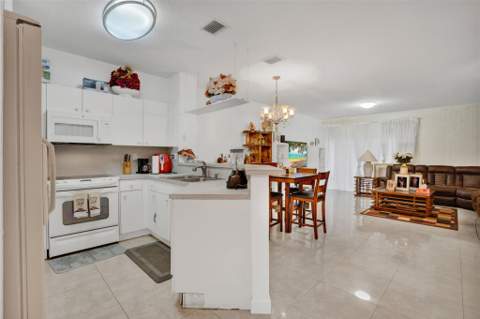 5722 Tuscany Terrace, Tamarac FL - photo 6 of 48