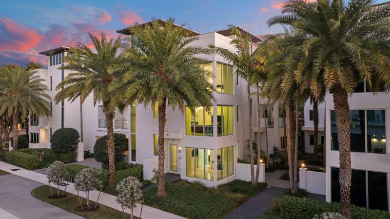 4 bedroom Townhouse at 238 Shore Court, Silver Shores Unit, Lauderdale-By-The-Sea — photo 5