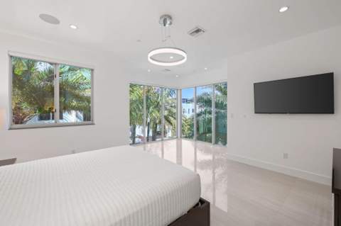 238 Shore Court, Lauderdale-By-The-Sea FL - photo 19 of 49