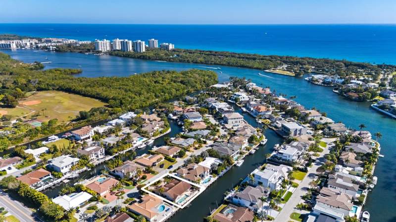 3 bedroom Single Family Residence at 520 Phillips Drive, Golden Harbour Sec 2, Boca Raton — photo 5