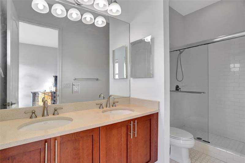 2 bedroom Townhouse at 1345 SW 4th Court, Village at Sailboat Bend, Fort Lauderdale — photo 3