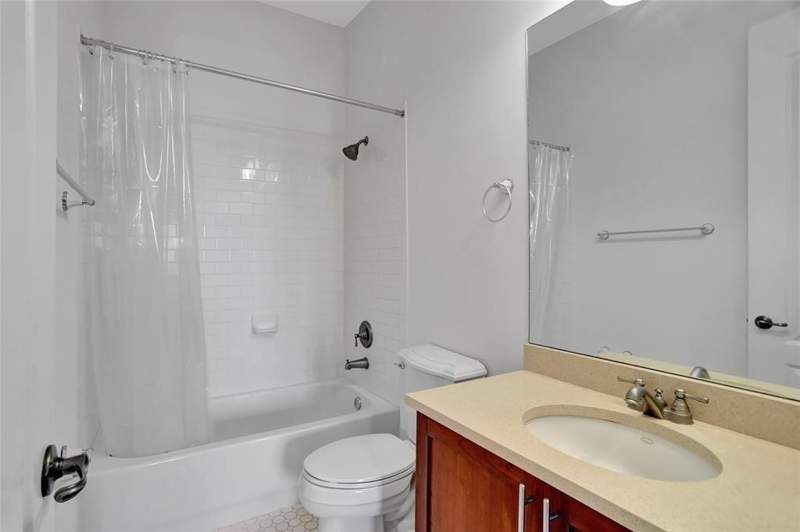 2 bedroom Townhouse at 1345 SW 4th Court, Village at Sailboat Bend, Fort Lauderdale — photo 4