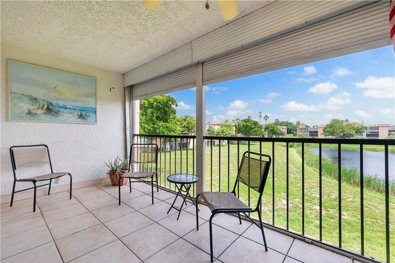 2 bedroom Condominium at 7210 Lake Circle Drive #306, Palm Lakes, Margate — photo 2