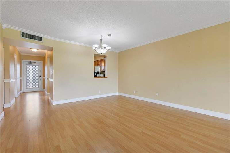 2 bedroom Condominium at 7210 Lake Circle Drive #306, Palm Lakes, Margate — photo 5