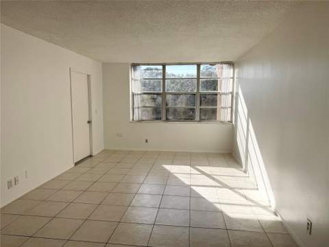 9400 Live Oak Place #406, Davie FL - photo 8 of 23