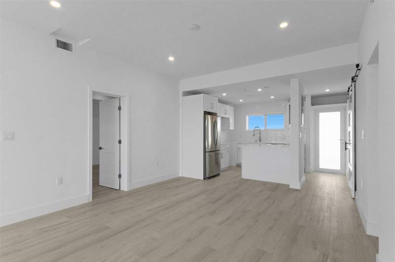 3 bedroom Stock Cooperative at 500 SE 21st Avenue #805, Cove Beach Club, Deerfield Beach — photo 2