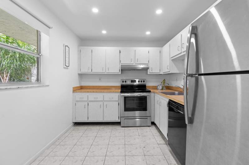 2 bedroom Condominium at 1830 SW 81st. Avenue ##4317, The Courtyards of Browar, North Lauderdale — photo 4