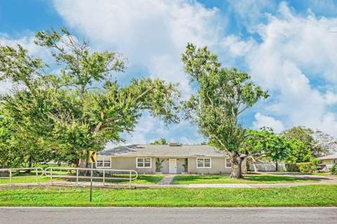 300 Riomar Drive, Port St. Lucie FL - photo 10 of 49