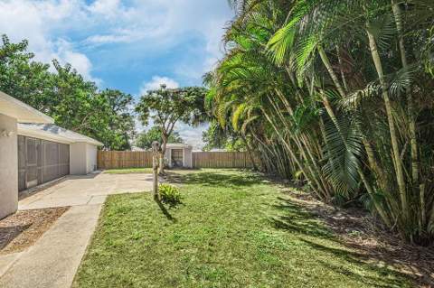 300 Riomar Drive, Port St. Lucie FL - photo 16 of 49