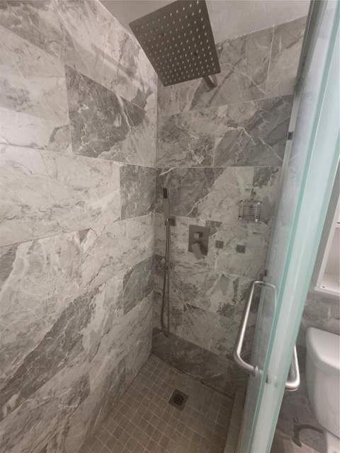801 Three Islands Boulevard #409, Hallandale Beach FL - photo 12 of 24