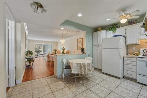 691 S Hollybrook Drive #304, Pembroke Pines FL - photo 8 of 60