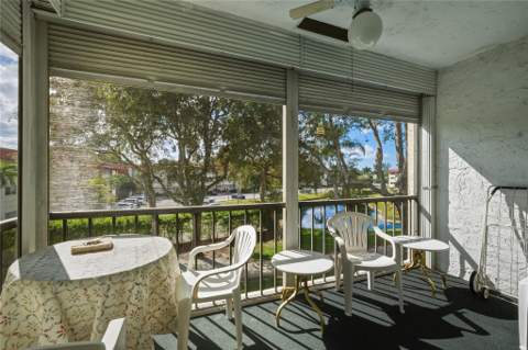 691 S Hollybrook Drive #304, Pembroke Pines FL - photo 19 of 60