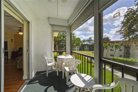 691 S Hollybrook Drive #304, Pembroke Pines FL - photo 20 of 60