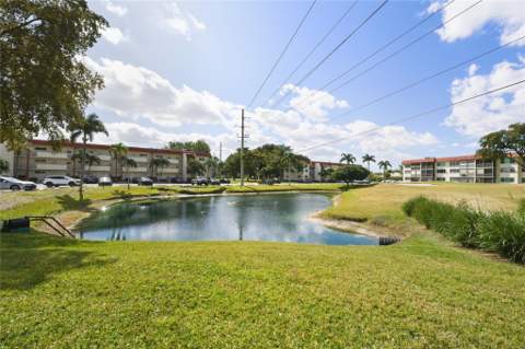 691 S Hollybrook Drive #304, Pembroke Pines FL - photo 21 of 60
