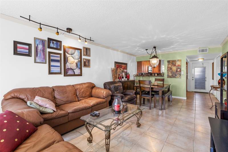 1 bedroom Condominium at 9350 Sunrise Lakes Boulevard #101, Sunrise Lakes 98 Condo, Sunrise — photo 2