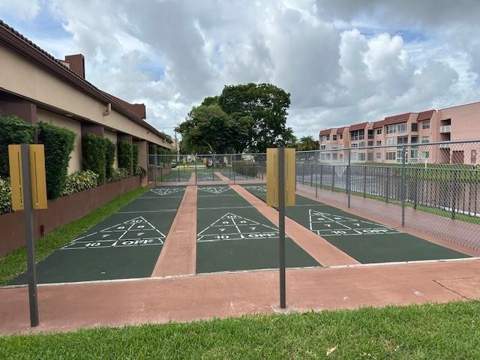 9350 Sunrise Lakes Boulevard #101, Sunrise FL - photo 23 of 59