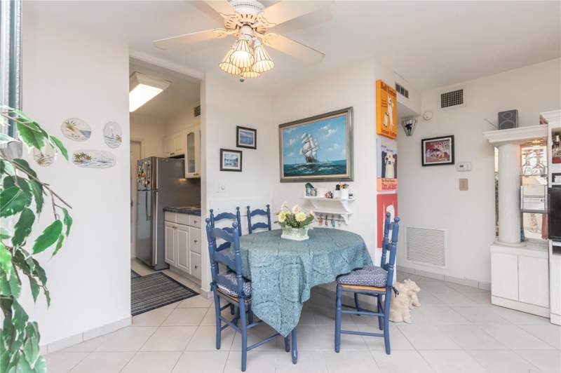 2 bedroom Stock Cooperative at 1035 SE 15th Street #10B, Cliff Lake Villas, Fort Lauderdale — photo 3