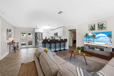 2621 NE 20th Street, Pompano Beach FL - photo 6 of 38