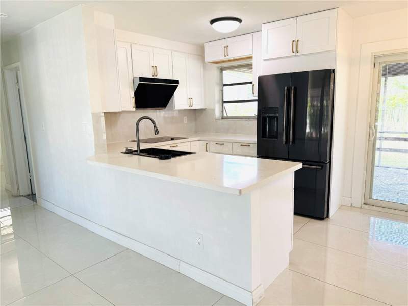 2 bedroom Single Family Residence at 1521 NW 62nd Terrace, Margate 4th Add 46-27, Margate — photo 2
