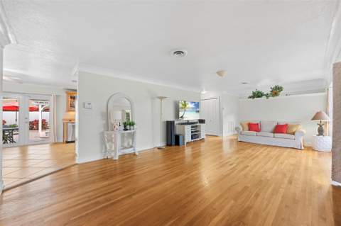 5284 NE 18th Terrace, Fort Lauderdale FL - photo 10 of 57