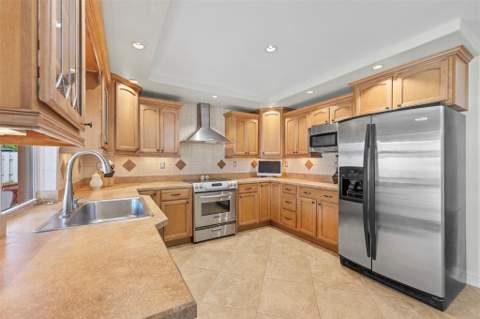 5284 NE 18th Terrace, Fort Lauderdale FL - photo 15 of 57