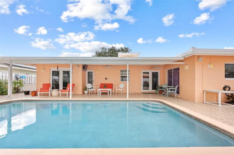3 bedroom Single Family Residence at 5284 NE 18th Terrace, Knoll Ridge, Fort Lauderdale — photo 3