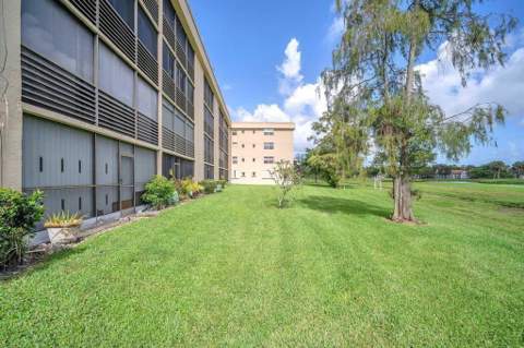 3231 Holiday Springs Boulevard #105, Margate FL - photo 10 of 10