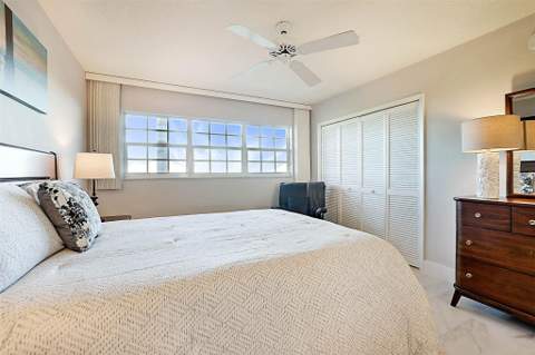 575 Oaks Lane #703, Pompano Beach FL - photo 13 of 40