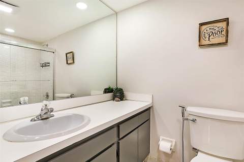 575 Oaks Lane #703, Pompano Beach FL - photo 16 of 40