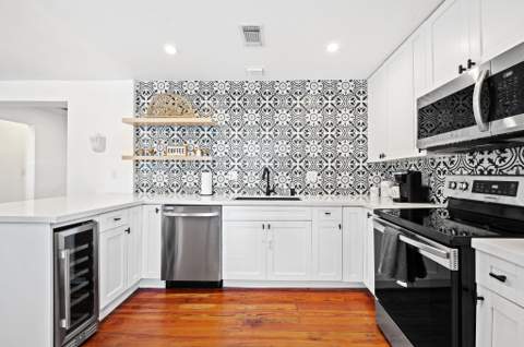 713 NE 17th Road, Fort Lauderdale FL - photo 8 of 27