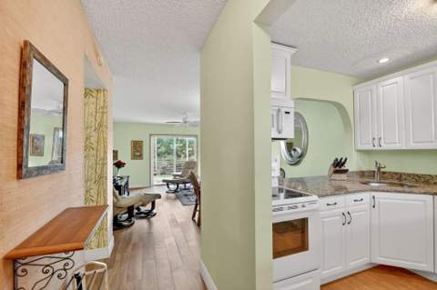 2856 Garden Drive #310, Lake Worth FL - photo 6 of 69