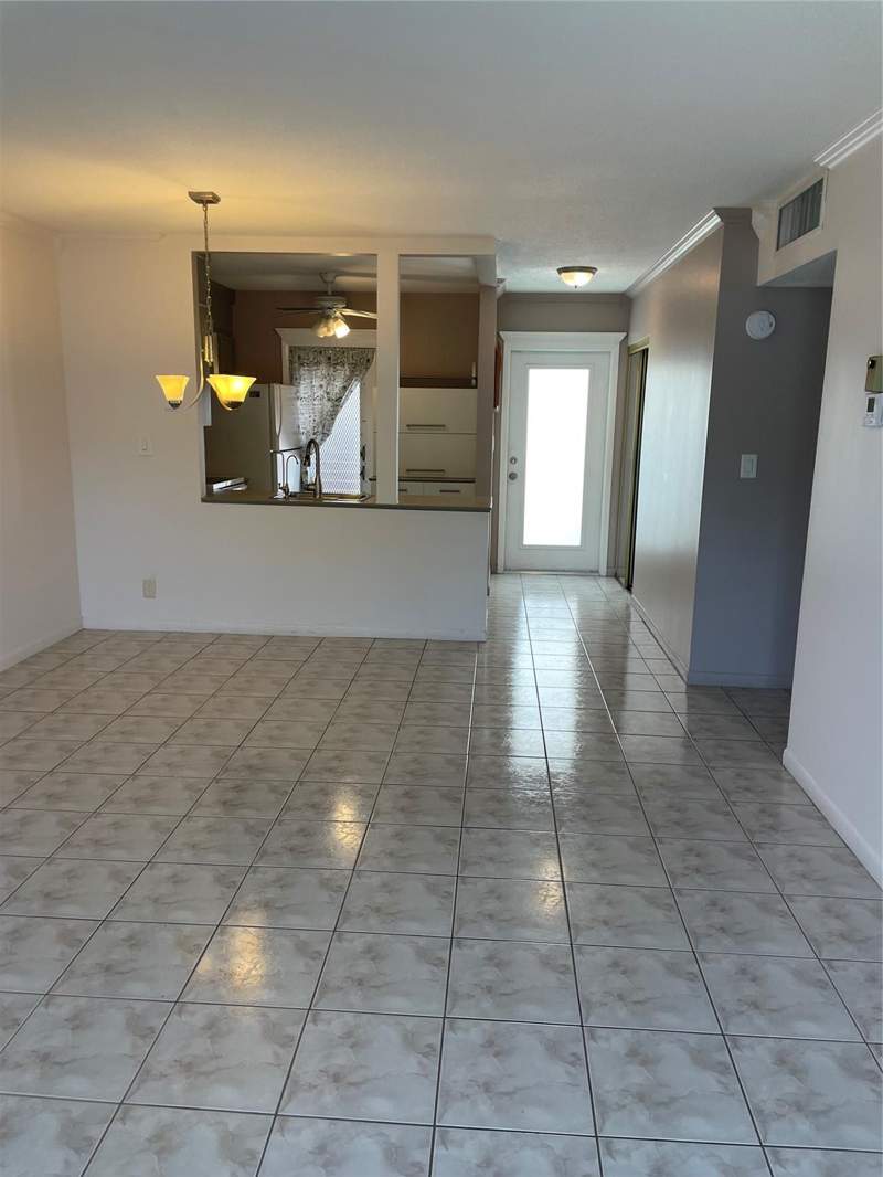 2 bedroom Condominium at 4421 NW 16th Street #G211, Lauderhill East, Lauderhill — photo 5
