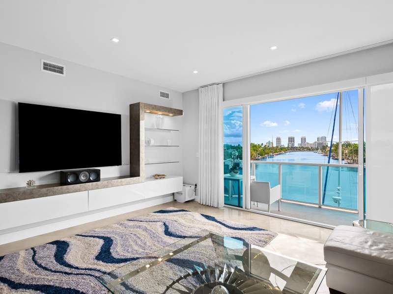2 bedroom Condominium at 516 Hendricks Isle #4B, Aria, Fort Lauderdale — photo 2