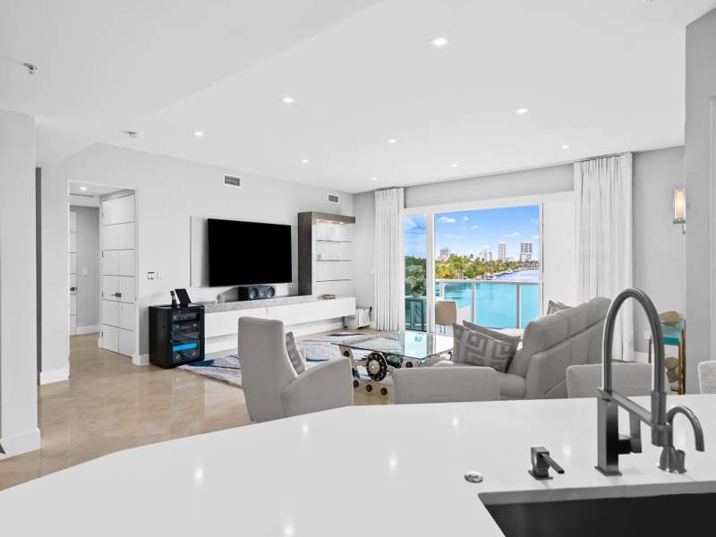 2 bedroom Condominium at 516 Hendricks Isle #4B, Aria, Fort Lauderdale — photo 4