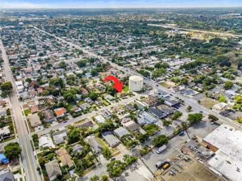 842 Kaye Street, West Palm Beach FL - photo 9 of 21