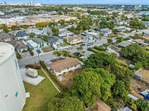 842 Kaye Street, West Palm Beach FL - photo 11 of 21