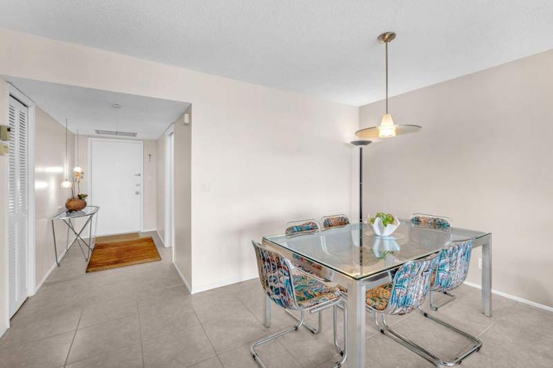 2 bedroom Condominium at 605 Oaks Drive #907, Palm Aire Contry Club #5, Pompano Beach — photo 4