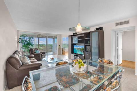 605 Oaks Drive #907, Pompano Beach FL - photo 23 of 53